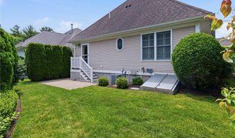 7 Daisy Ln, Coventry, RI 02816