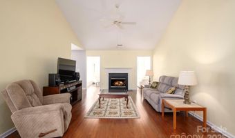 316 Pole Barn Dr, Asheville, NC 28806