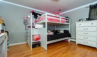 111 Belgium St, Cranston, RI 02920