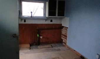 12 Pleasant St, Barre, VT 05641