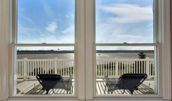 2140 W Riverside Dr, Atlantic City, NJ 08401
