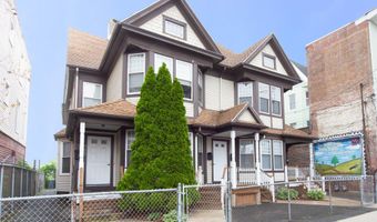 527 E Main St 2nd floor Right, Bridgeport, CT 06608