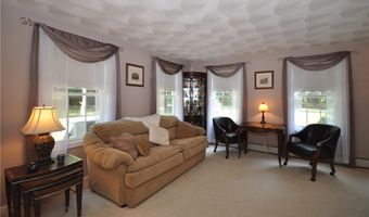 83 Rolling Hill Dr, Exeter, RI 02822