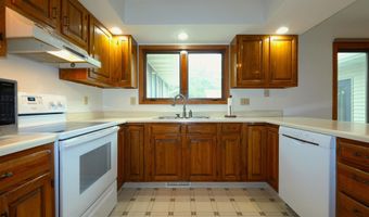 2003 Polk Dr, Ames, IA 50010