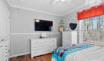 8 Alexander Chapel Dr, Asheville, NC 28804