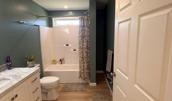47 Little Brook Ln, Bristol, VT 05443