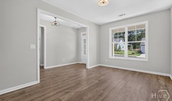 2021 Oconee Bluff Dr, Athens, GA 30601