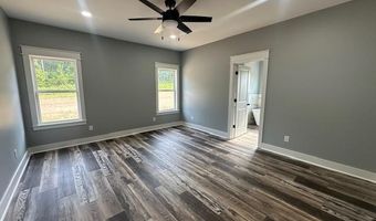 1128 Duke Dr, Bauxite, AR 72011