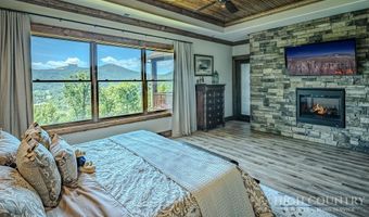 534 Farm Loop Rd, Banner Elk, NC 28604