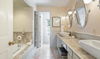 9400 FALLS Rd, Potomac, MD 20854