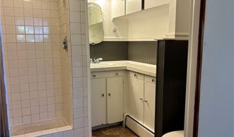 5 Ellwood Pl, Newport, RI 02840