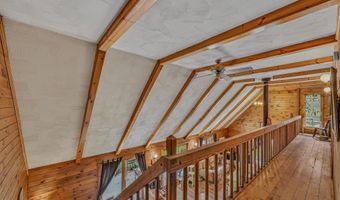 2054 Whitefield Rd, Bethlehem, NH 03574