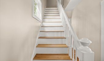 33 Brookline St, Abington, MA 02351