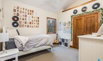 505 N Pasque Flower Trl, Brandon, SD 57005