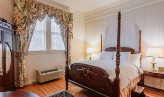 124 Elm St, Bennington, VT 05201