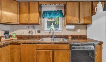 77 Center St, Bangor, ME 04401