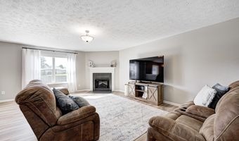 8557 Vyners Ln, Avon, IN 46123