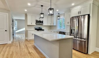 5 Day St, Billerica, MA 01821