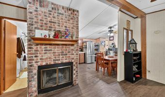 1103 Burnett Blvd, Alvarado, TX 76009