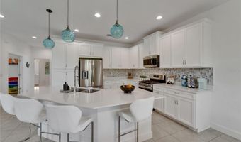 5611 DEL CORONADO Dr, Apollo Beach, FL 33572