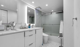 18151 NE 31st Ct PH205, Aventura, FL 33160