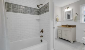 571 Main Ave, Bay Head, NJ 08742