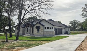 105 PIONEER Trl, Adkins, TX 78101