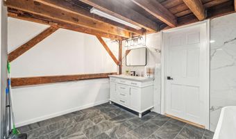 837 Lake St, Bristol, NH 03222