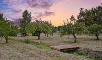 10418 Champoeg Rd NE, Aurora, OR 97002