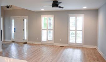 1209 SOMERSET Ln, Anniston, AL 36207