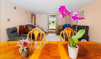 8 Winterberry Dr, Coventry, RI 02816