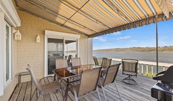 64 Starr Dr, Narragansett, RI 02882
