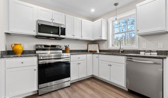 10 D The Crossings At Village Center Dr, Barrington, NH 03825