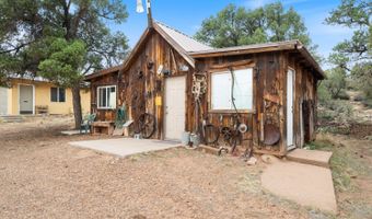 635 N Cougar Ln, Apple Valley, UT 84737