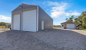 38397 Richmond Heights Dr, Aberdeen, SD 57401