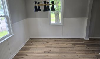 216 Carlin St, Auburn, IN 46706