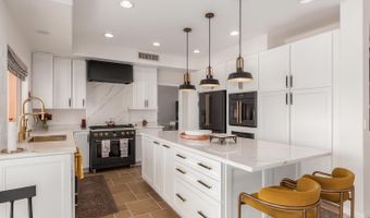 4727 E RANCHO CALIENTE Dr, Cave Creek, AZ 85331
