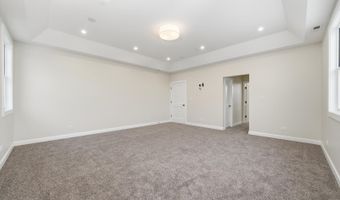 926 E Crest Ave, Addison, IL 60101