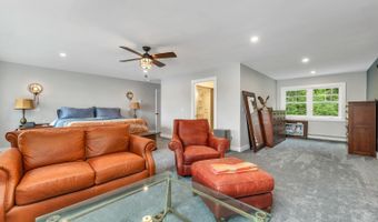 78 Cates Ln, Brookfield, NH 03872