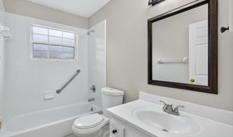 7770 INVERMERE Blvd N, Jacksonville, FL 32244