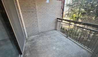 901 N MONROE St 313, Arlington, VA 22201