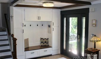 1322 E Barden Rd, Charlotte, NC 28226