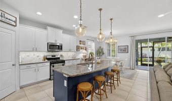 6313 SUNSAIL Pl, Apollo Beach, FL 33572