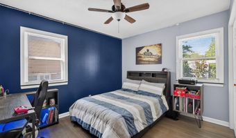 2415 Melrose Ave, Ames, IA 50010