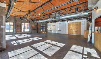 2005 Pearl St, Boulder, CO 80302