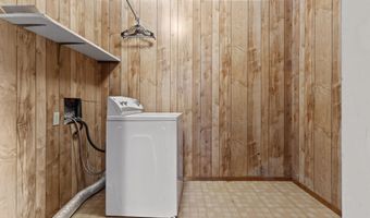 379 Greenwood Dr, Biloxi, MS 39531