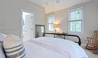 125 Bartram Dr, Beaufort, SC 29902