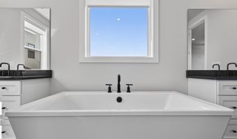 881 N MANCHESTER St, Arlington, VA 22205