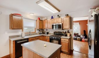 1721 Dorchester Ave, Algonquin, IL 60102
