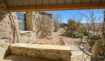400 N Smiling Dog Trl, Terlingua, TX 79830